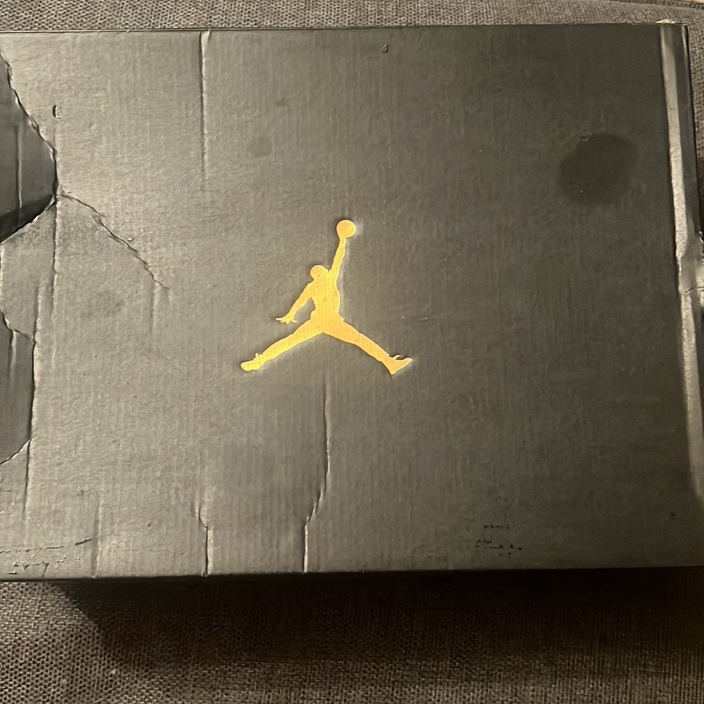 Jordan max aura